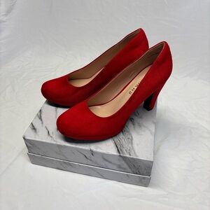 Elegant Red Suede Women's Heels Size 6.5 WuORWu Brand EUC
